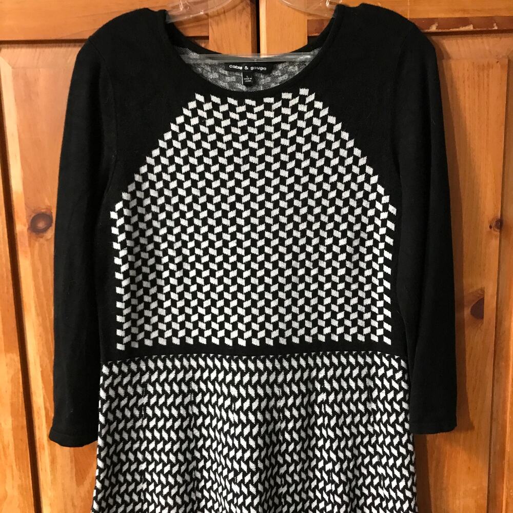 Cable & Gauge black and white patterned sweater dress, Sz L